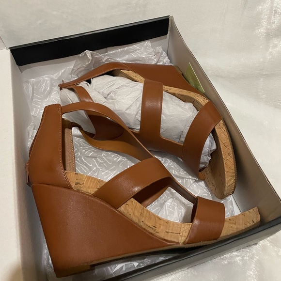 INC Lilbeth T-Strap Wedge Sandals - Picture 6 of 7